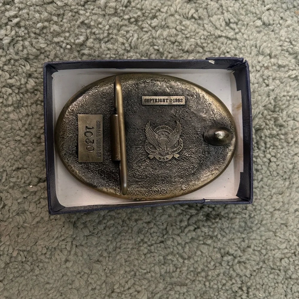 Gold Tucson Belt Buckle - Picture 2 of 2